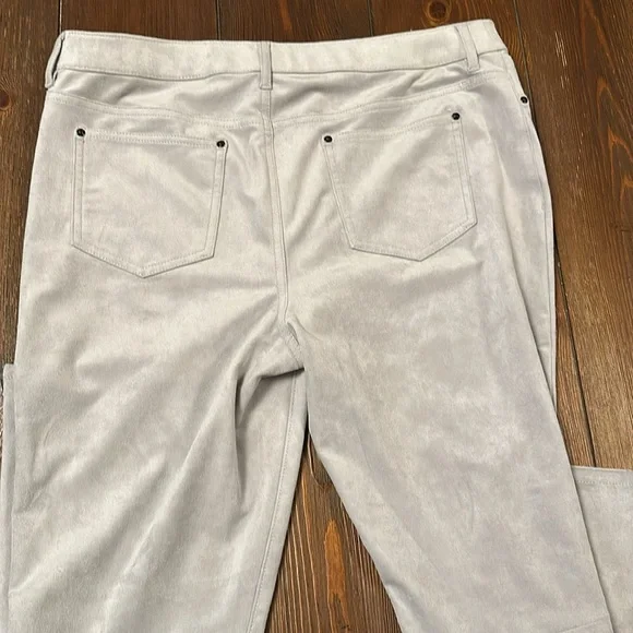 Chicos Women’s Stone Grey Faux Suede Pull On Pants - Picture 3 of 11